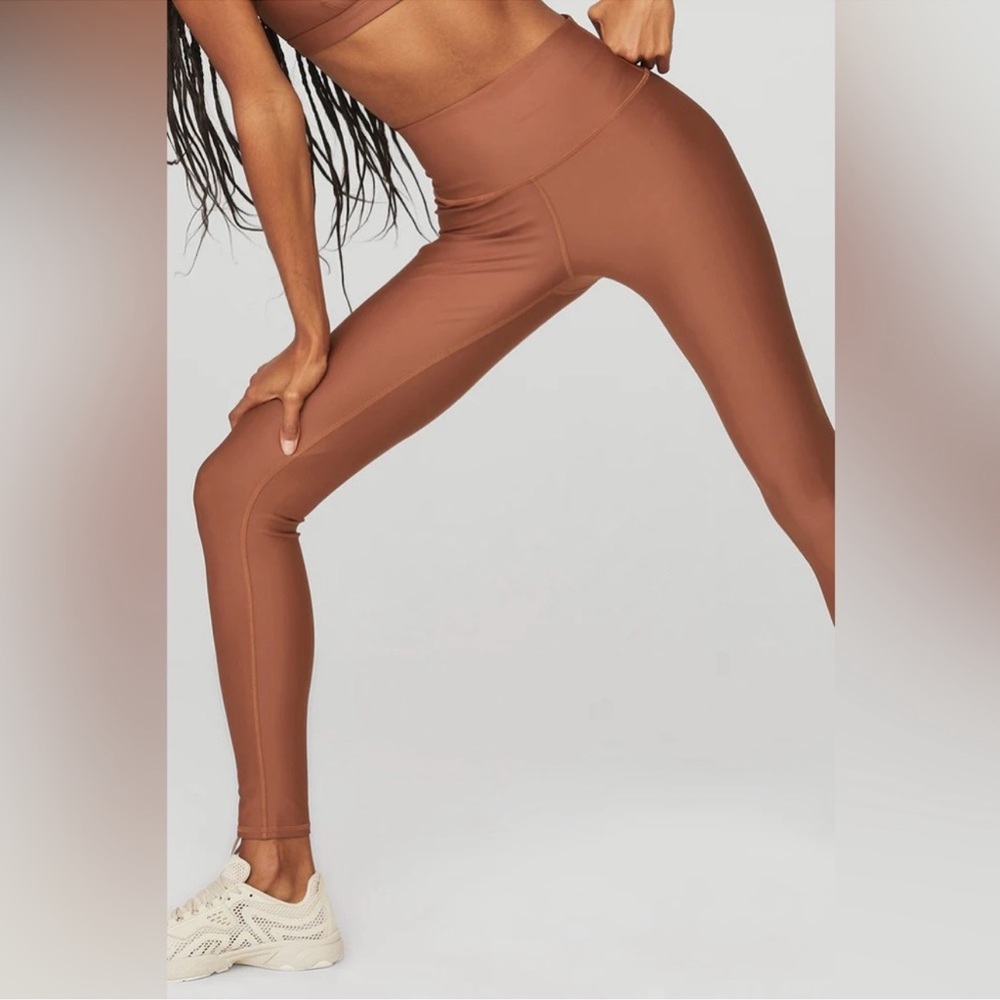 Alo High Waist Airlift Leggings Full Length (28”) - Picture 3 of 8